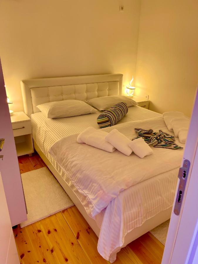 Apartment Soreja Ulcinj Bagian luar foto